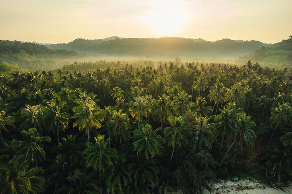 Où trouver les meilleures sources thermales naturelles en Islande : lieux et périodes idéales ?